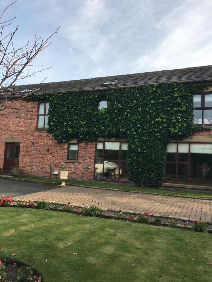 Mickering Barn Panzió Aughton Kültér fotó